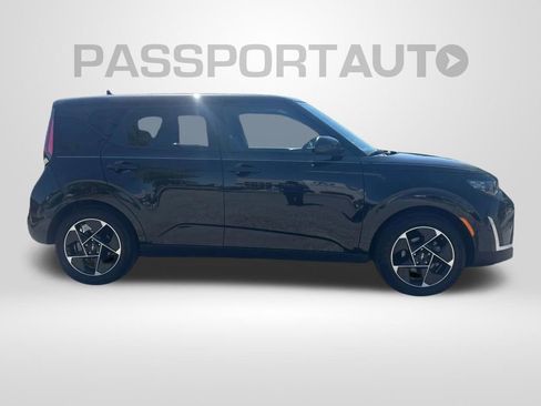 Used 2025 Kia Soul EX FWD image 5