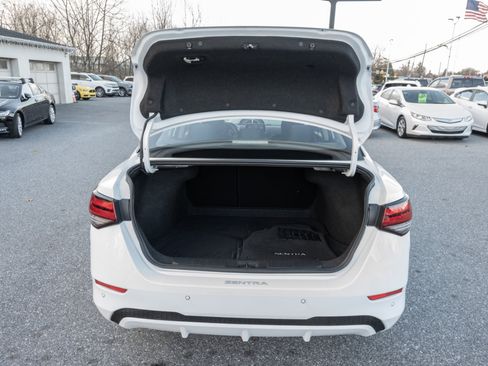 Used 2024 Nissan Sentra SV image 18