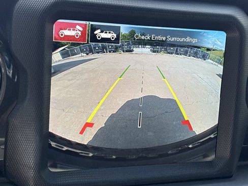 Used 2022 Jeep Wrangler Unlimited Rubicon w/ Trailer Tow Package AWD/4WD image 35