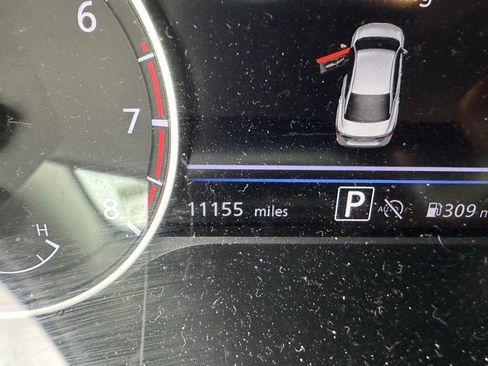 Used 2024 Nissan Sentra SR w/ SR Premium Package FWD image 12