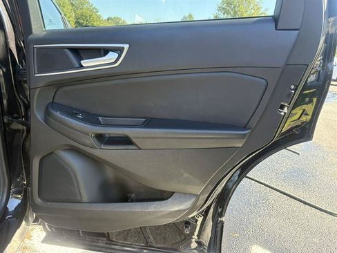 Used 2024 Ford Edge SEL AWD/4WD image 11