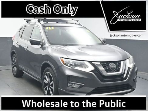 Used 2019 Nissan Rogue SL FWD image 1