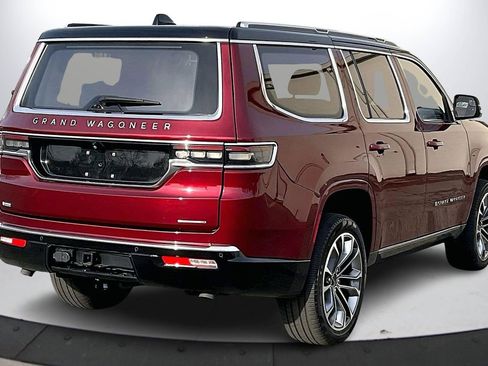 Used 2024 Jeep Grand Wagoneer Series III w/ HD Trailer Tow Package image 9