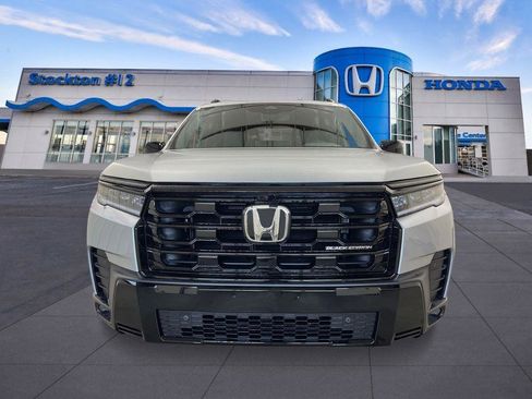 New 2026 Honda Pilot Black Edition image 10