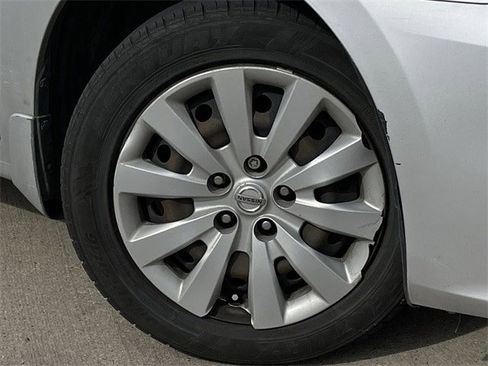 Used 2019 Nissan Sentra S image 8