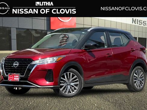 Used 2023 Nissan Kicks SV image 1