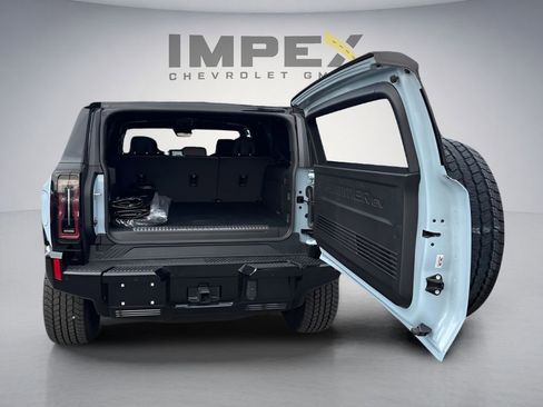 Used 2025 GMC Hummer EV 2X AWD/4WD image 31