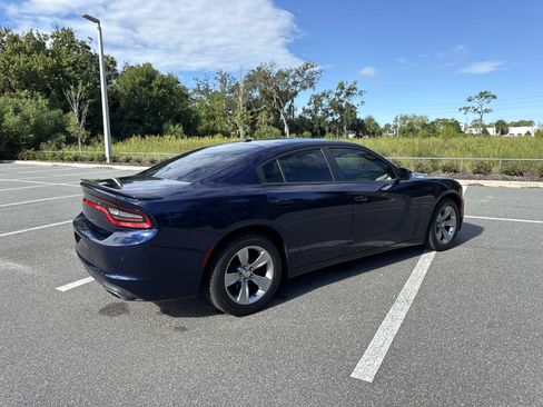 Used 2015 Dodge Charger SE w/ Sport Appearance Group RWD image 3