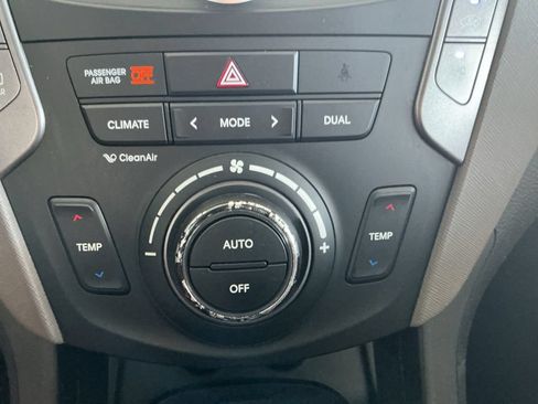 Used 2013 Hyundai Santa Fe Sport w/ Technology Pkg AWD/4WD image 30