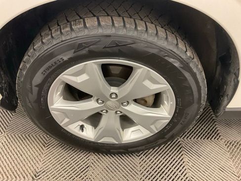 Used 2015 Subaru Forester 2.5i w/ Alloy Wheel Package image 14