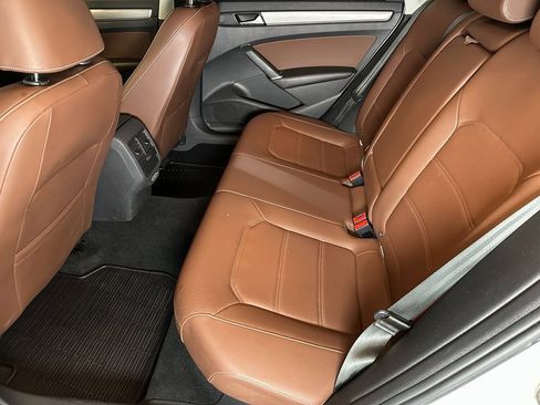 Used 2021 Volkswagen Passat 2.0T SE image 20