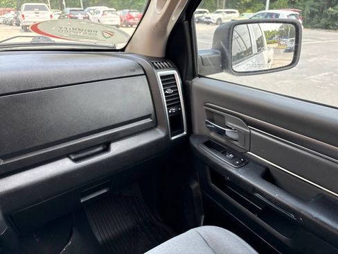 Used 2022 RAM 1500 Classic SLT w/ Electronics Group AWD/4WD image 26