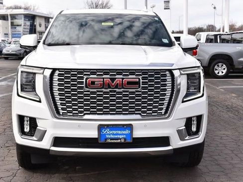 Used 2021 GMC Yukon Denali w/ Denali Premium Package image 4