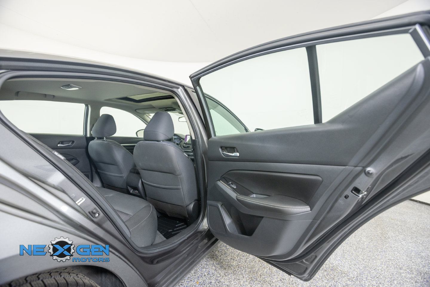 Used 2021 Nissan Altima 2.5 SV w/ SV Premium Package FWD image 39