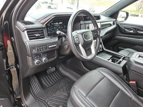 Used 2023 GMC Yukon Denali image 17