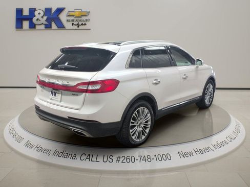 Used 2018 Lincoln MKX Reserve w/ Driver Assistance Package AWD/4WD image 6