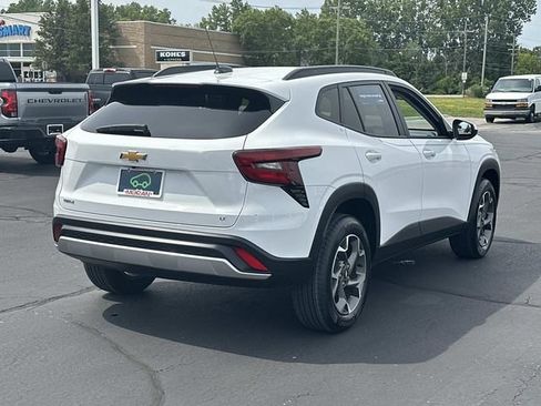 Certified 2024 Chevrolet Trax LT w/ Driver Confidence Package FWD image 7