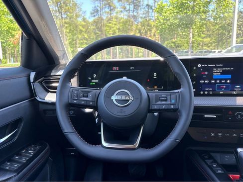 New 2026 Nissan Kicks SR FWD image 15