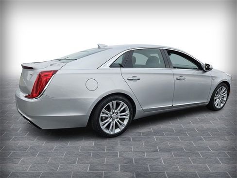 Used 2019 Cadillac XTS Luxury image 5