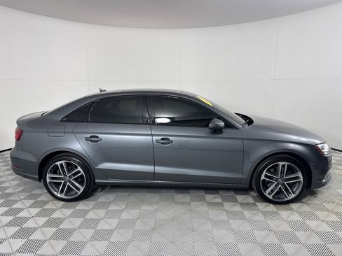 Used 2018 Audi A3 2.0T Premium image 4