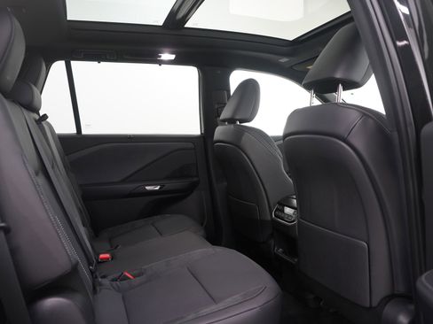 Used 2025 Lexus TX 350 AWD image 12