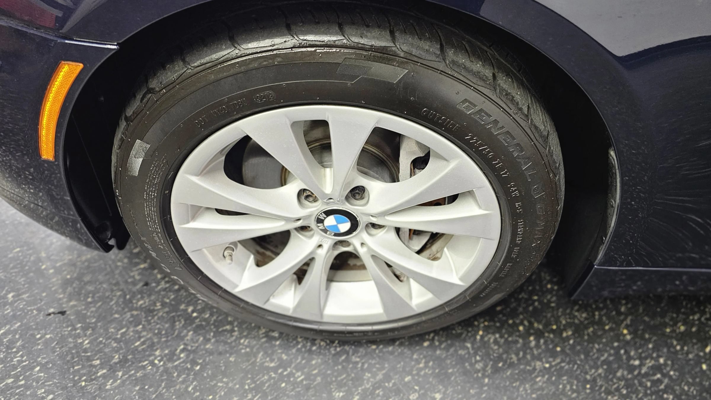 Used 2010 BMW 535i xDrive Wagon AWD/4WD image 17