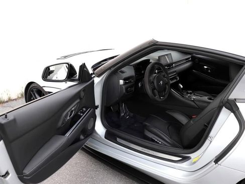 Used 2020 Toyota Supra Premium w/ Driver Assist Package image 2