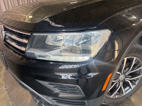 Used 2019 Volkswagen Tiguan SE FWD image 9