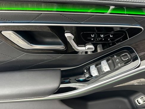 Used 2023 Mercedes-Benz S 580 4MATIC Sedan image 11