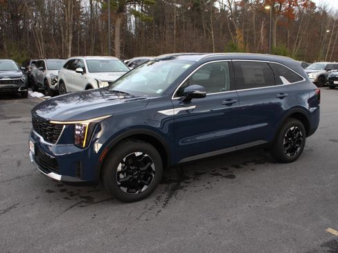 New 2026 Kia Sorento S image 5