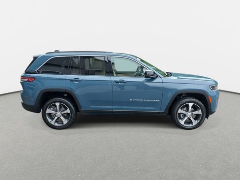 New 2026 Jeep Grand Cherokee Limited AWD/4WD image 4