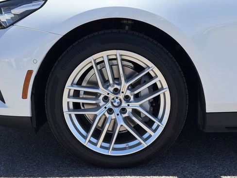 Used 2025 BMW 530i image 10