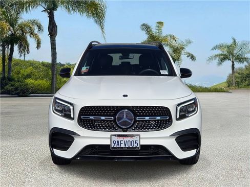 Used 2022 Mercedes-Benz GLB 250 image 3