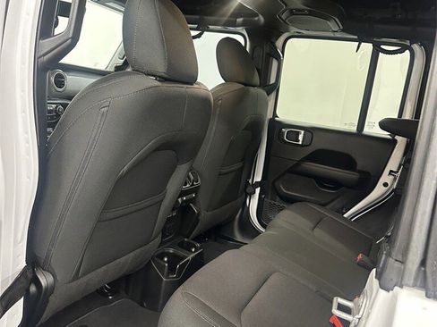 Used 2019 Jeep Wrangler Unlimited Sahara w/ Dual Top Group image 32