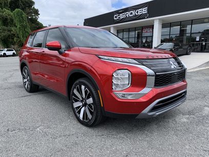 New 2025 Mitsubishi Outlander SE