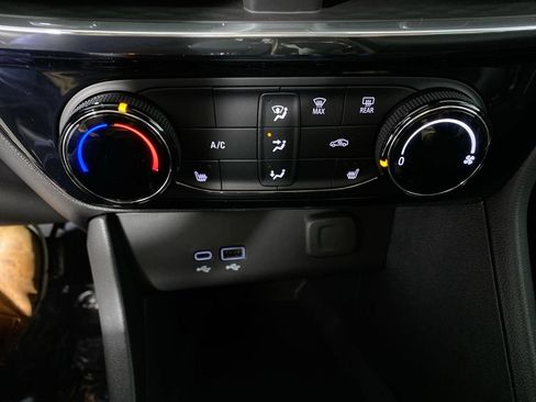 Used 2026 Buick Encore GX Sport Touring w/ Comfort Package FWD image 18