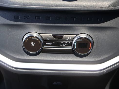 New 2026 Ford Expedition Active AWD/4WD image 19