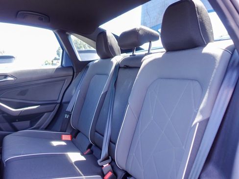 Certified 2025 Volkswagen Jetta Sport FWD image 23