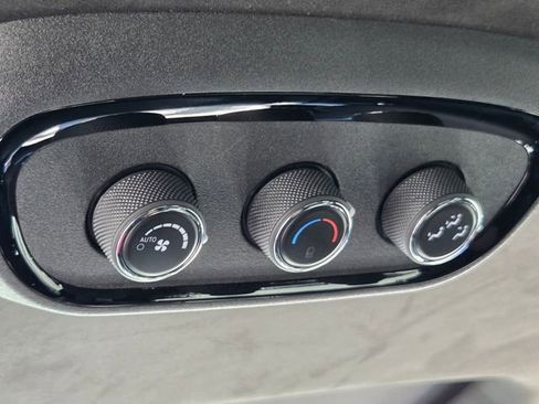 Used 2022 Dodge Durango R/T RWD image 15