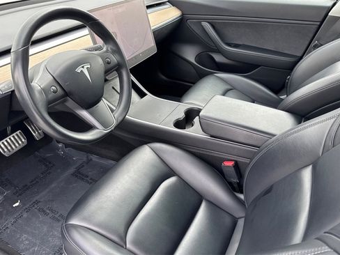 Used 2018 Tesla Model 3 Mid Range image 10