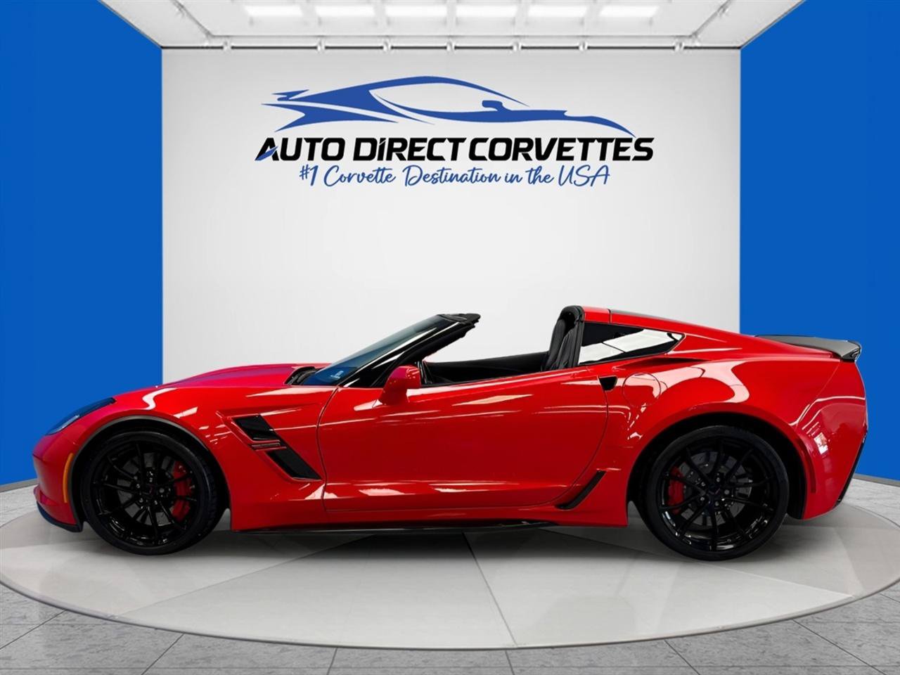 Used 2019 Chevrolet Corvette Grand Sport w/ Carbon Flash Badge Package RWD image 4