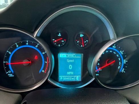 Used 2016 Chevrolet Cruze LS FWD image 15