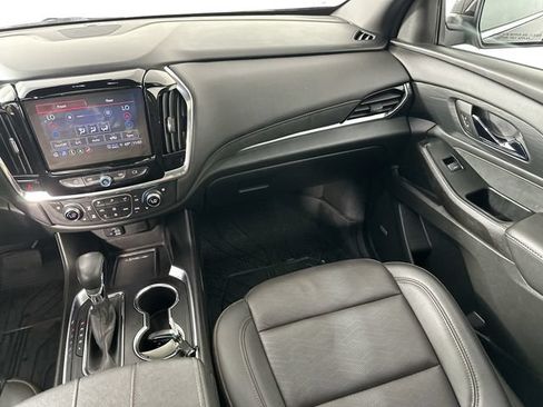 Used 2023 Chevrolet Traverse High Country w/ LPO, Floor Liner Package AWD/4WD image 28