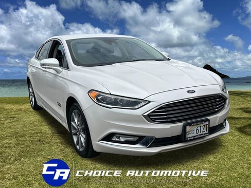 Used 2017 Ford Fusion Energi Titanium image 10