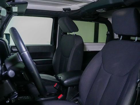 Used 2013 Jeep Wrangler Sport w/ Connectivity Group AWD/4WD image 14
