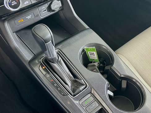 Used 2022 Honda Civic LX image 24