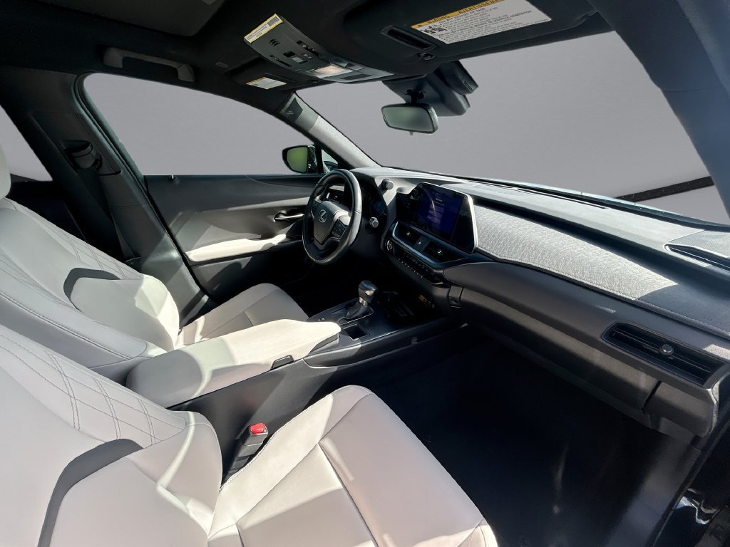Used 2024 Lexus UX 250h FWD image 29