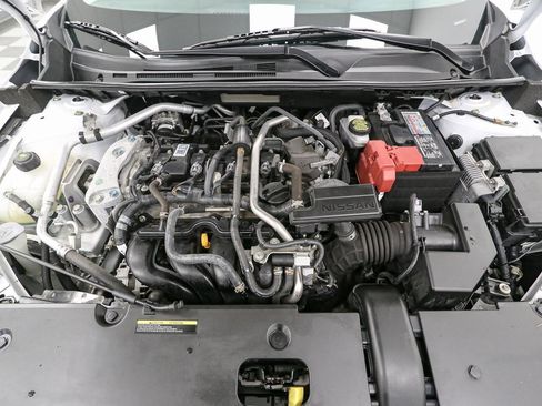 Used 2020 Nissan Sentra SV FWD image 14