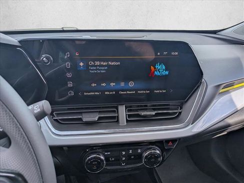 New 2026 Chevrolet Trax LT w/ Sunroof Package image 12