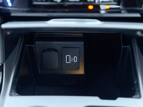 Used 2022 Ford Explorer ST w/ Equipment Group 401A AWD/4WD image 35
